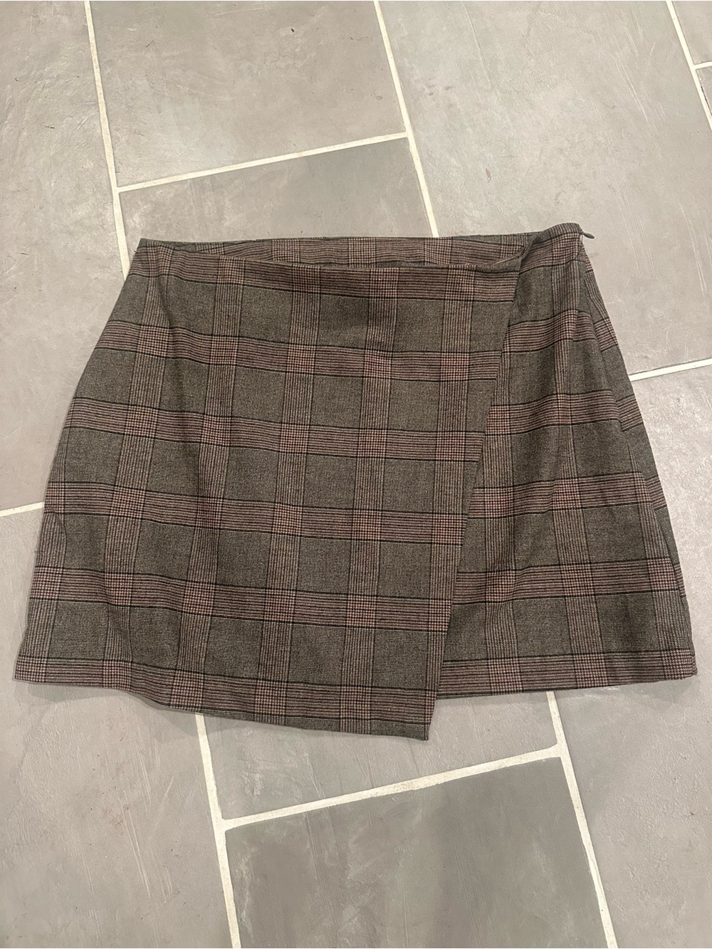 Old Navy Brown Plaid Mini Skirt with Pink Accents - NWT
